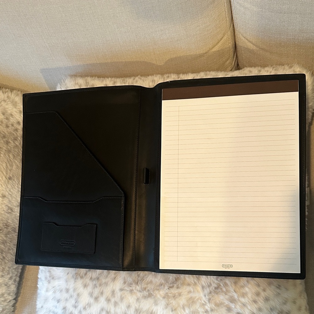 Coach Black Leather Document Holder. In new condition. - Picture 2 of 5